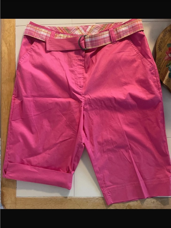 Kim Rogers Pants - **2 pair for $ 12 **Women's Hot Pink 4 Pocket Casual Shorts with Plaid Belt